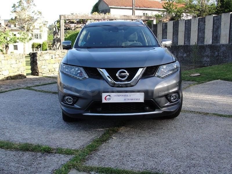 Usado Nissan X-Trail N-Connecta 177 CV (130 kW) 2017 Gris / plata SUV