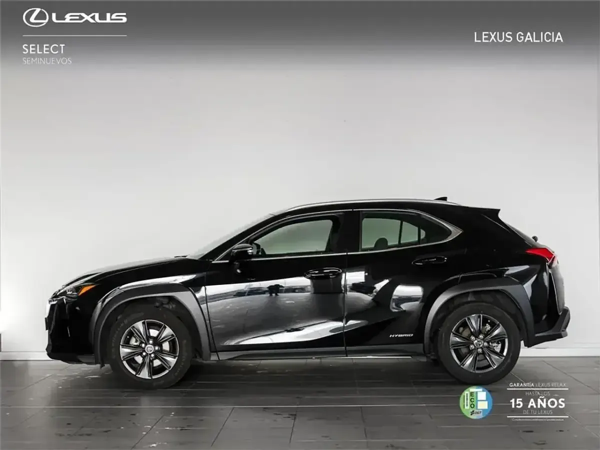 Usado Lexus UX Business Edition 184 CV (135 kW) 2022 Negro SUV