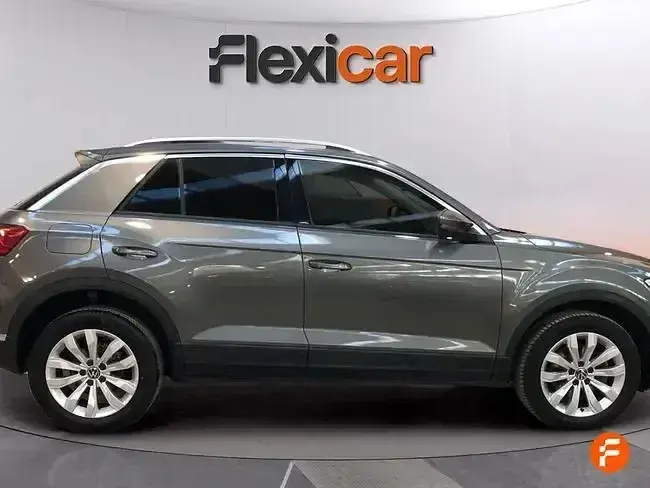 Usado VW T-Roc Advance 150 CV (110 kW) 2021 Gris SUV