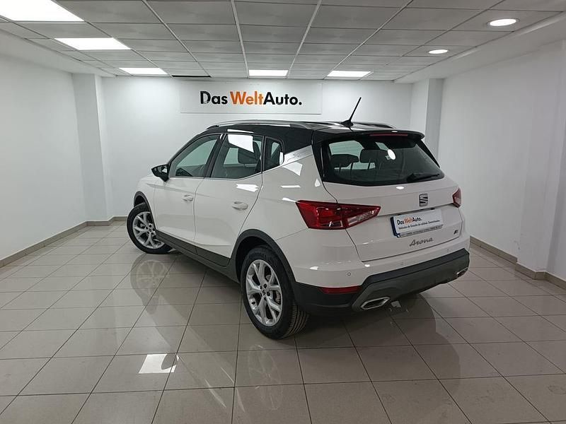 Usado Seat Arona FR 116 CV (85 kW) 2024 Blanco SUV