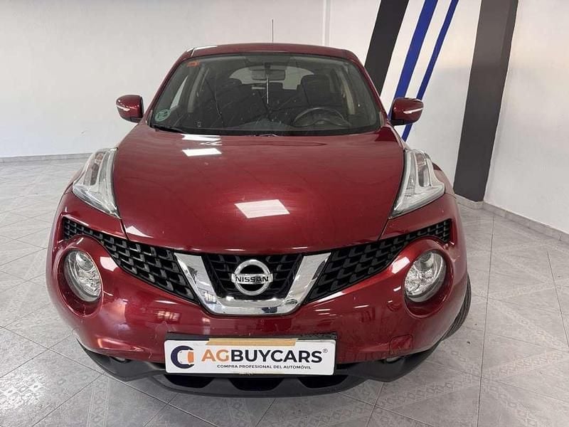 Usado Nissan Juke Acenta 110 HP (80 kW) 2016 Vermelho SUV