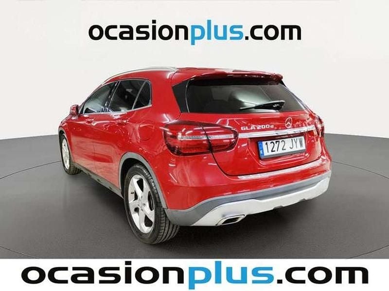 Usado Mercedes GLA200 Urban 136 CV (100 kW) 2017 Rojo SUV