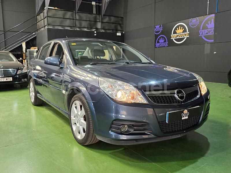 Gris / plata Usado 2006 Opel Vectra Cosmo Berlina | 3500 € (Un poco caro) - Imagen 1/4