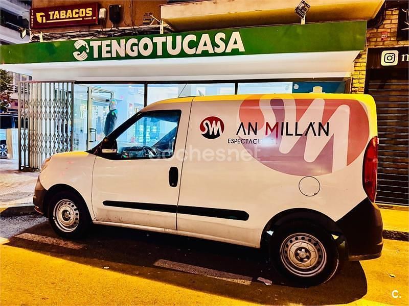 Blanco Usado 2012 Fiat Doblò Monovolumen | 4000 € (Buen precio) - Imagen 1/4