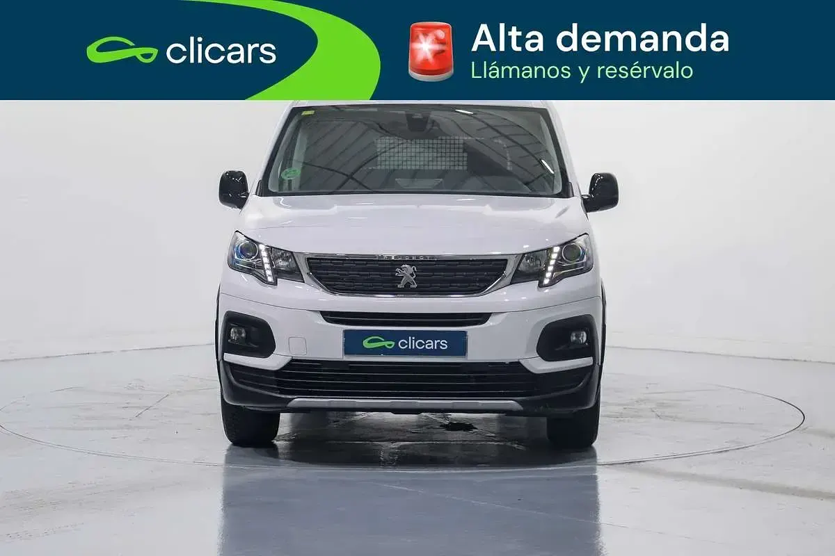Usado Peugeot Rifter Allure 131 CV (96 kW) 2022 Blanco Monovolumen