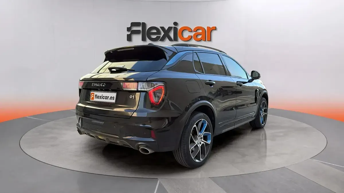 Usado Lynk & Co 01 261 CV (191 kW) 2023 Blanco SUV