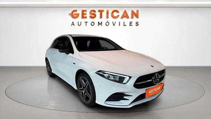 Usado Mercedes A250 218 CV (160 kW) 2021 Blanco Berlina