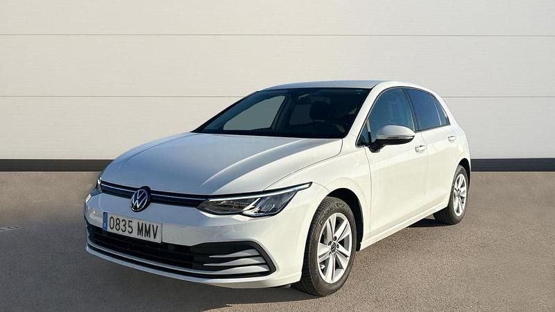 Usado VW Golf VIII Life 110 CV (80 kW) 2024 Blanco Utilitario