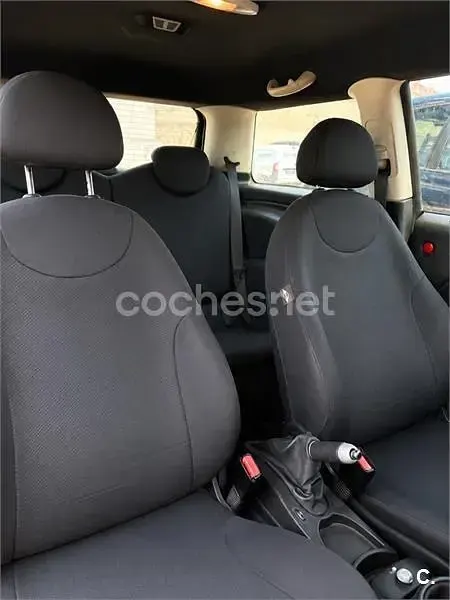 Usado Mini Cooper 115 CV (84 kW) 2005 Azul Utilitario