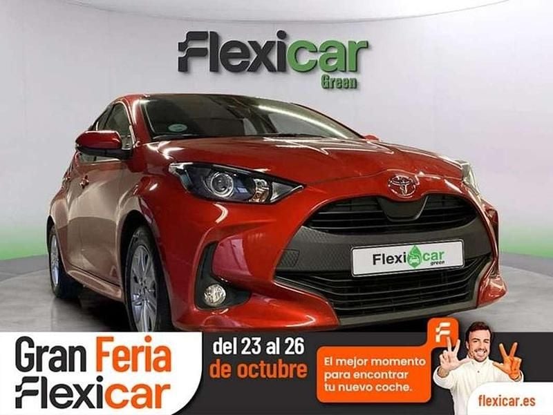 Rojo Usado 2022 Toyota Yaris Edition Utilitario | 15.890 € (Precio justo) - Imagen 1/4