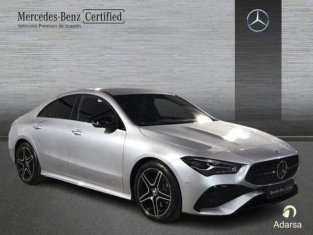 Usado Mercedes CLA200 AMG line 163 CV (119 kW) 2025 Plata hightech