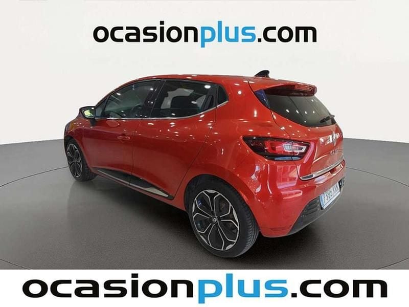 Usado Renault Clio IV Zen 90 CV (66 kW) 2018 Rojo Utilitario