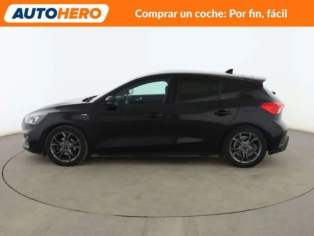 Usado Ford Focus ST-Line 125 CV (91 kW) 2019 Negro Utilitario