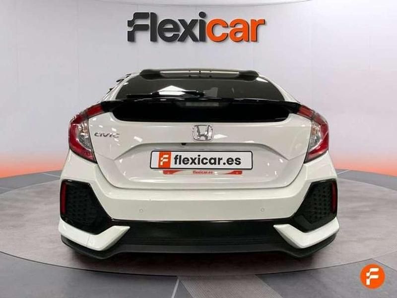 Usado Honda Civic Elegance 129 CV (94 kW) 2018 Blanco Utilitario