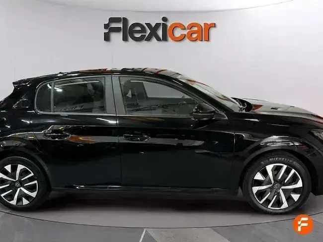 Occasion Peugeot 208 Allure 100 PK (73 kW) 2024 Zwart Hatchback