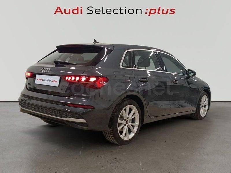 Usado Audi A3 Advanced Plus 150 HP (110 kW) 2024 Cinzento Sedan