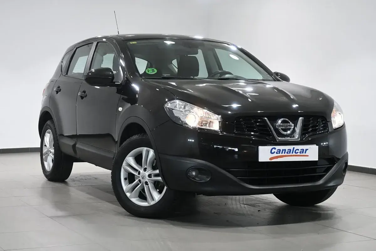 Usado Nissan Qashqai Acenta 140 CV (102 kW) 2011 Negro SUV