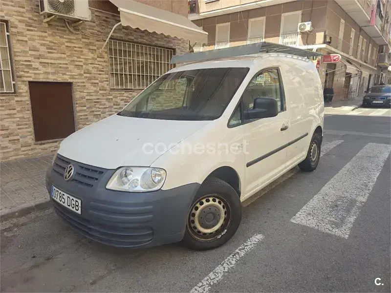 Usado VW Caddy 104 CV (76 kW) 2005 Blanco Monovolumen