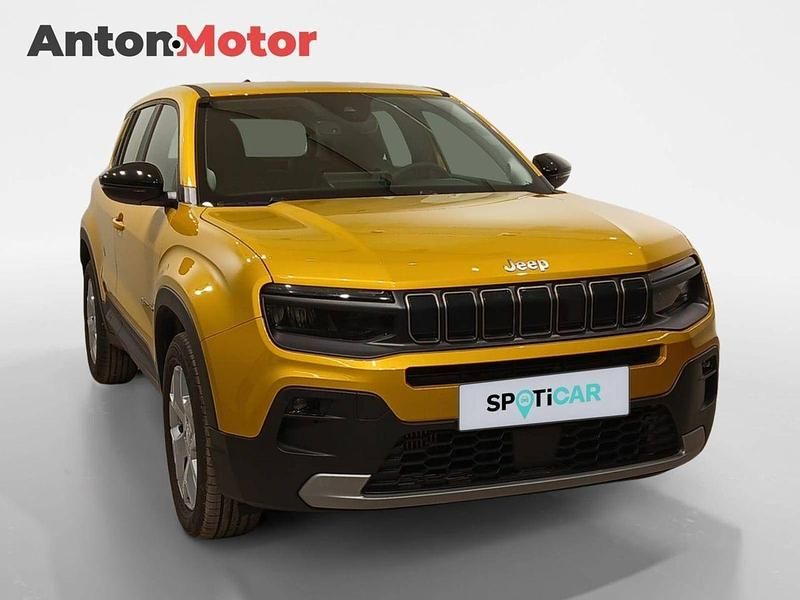 Usado Jeep Avenger Altitude 100 HP (73 kW) 2025 Amarelo SUV