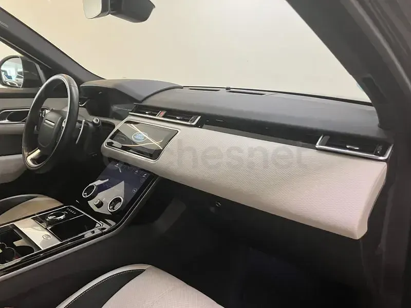 Usado Land Rover Range Rover Velar R-Dynamic 180 CV (132 kW) 2020 Negro SUV