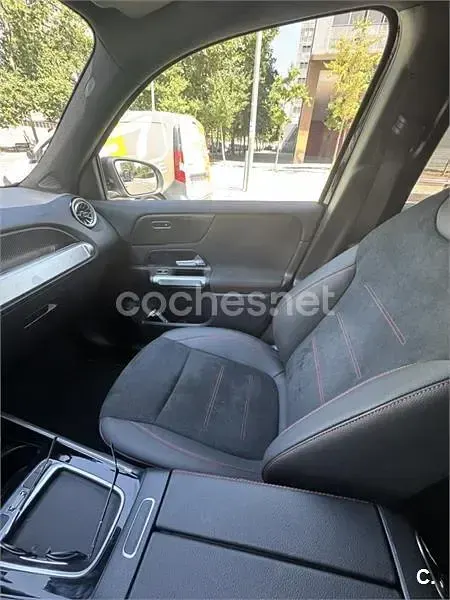 Usado Mercedes GLB200 150 CV (110 kW) 2024 Negro SUV