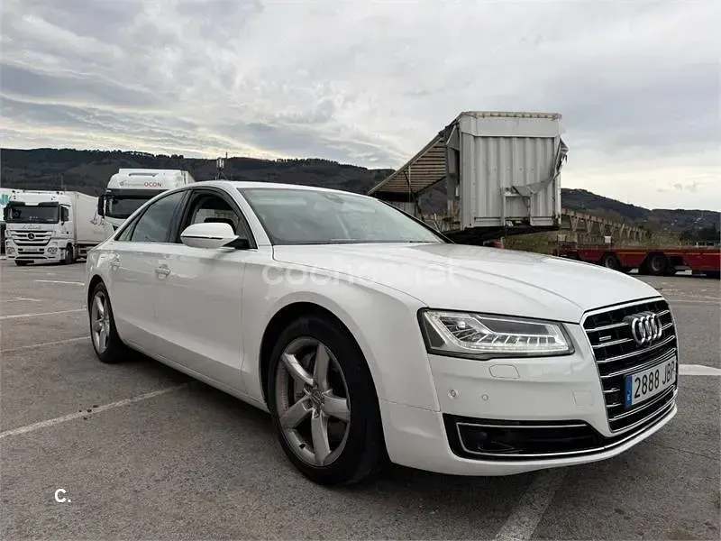 Usado Audi A8 385 CV (283 kW) 2014 Blanco Berlina