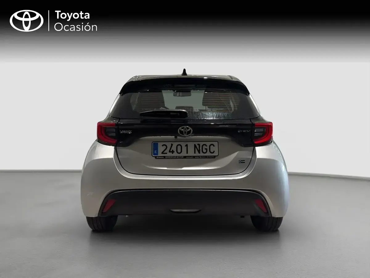 Käytetty Toyota Yaris Active 116 HP (85 kW) 2025 Harmaa Viistoperä