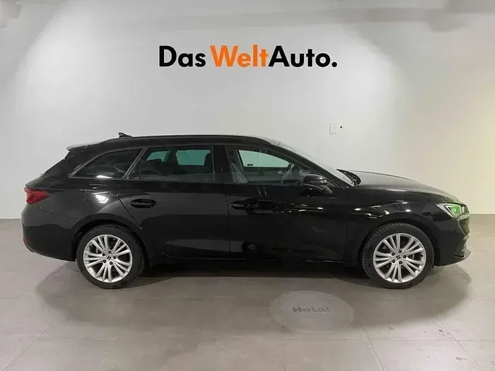 Usado Seat Leon Style 150 CV (110 kW) 2024 Negro