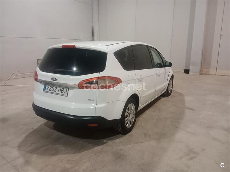 Usado Ford S-MAX Titanium 140 CV (102 kW) 2011 Blanco Monovolumen