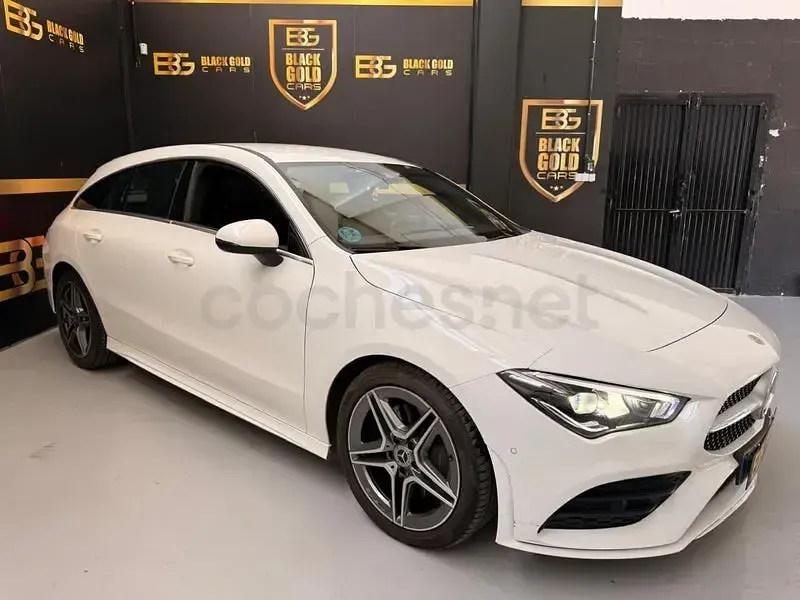 Usado Mercedes CLA200 Shooting Brake 150 CV (110 kW) 2022 Blanco Familiar