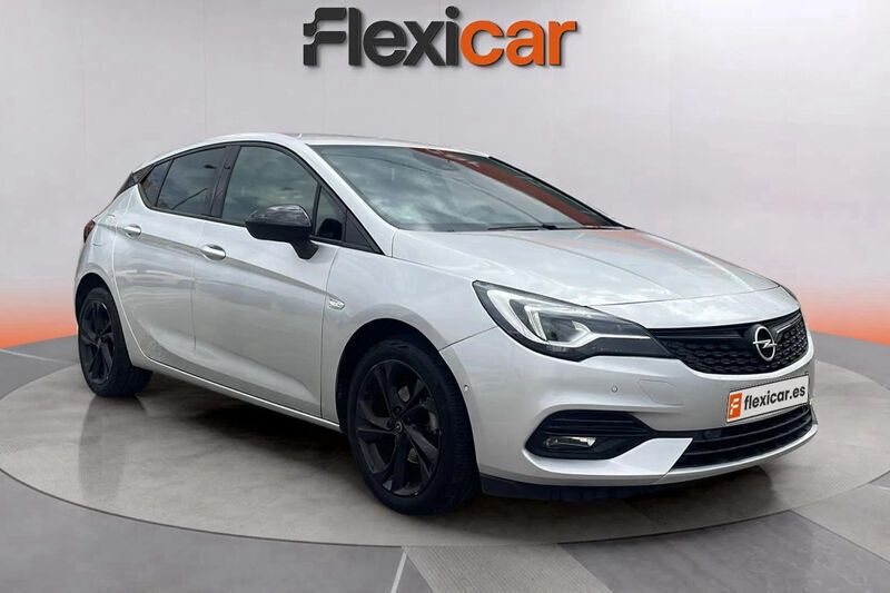 Gris Usado 2021 Opel Astra Ultimate Berlina | 13.490 € (Precio justo) - Imagen 1/4