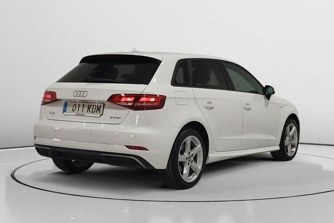 Używany Audi A3 Design 204 KM (150 kW) 2017