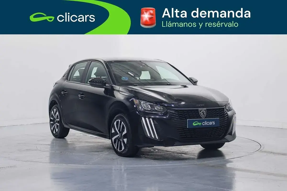 Usado Peugeot 208 Style 101 CV (74 kW) 2025 Negro Utilitario