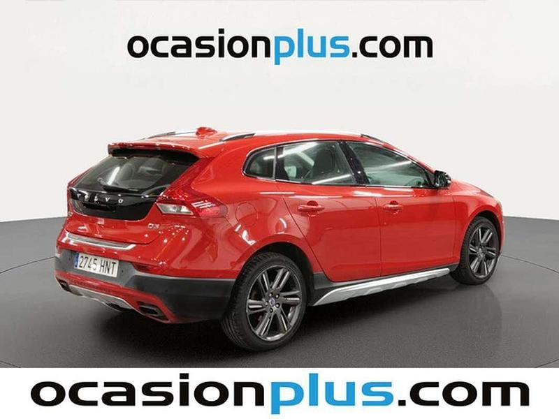 Usado Volvo V40 Summum 150 HP (110 kW) 2013 Vermelho SUV