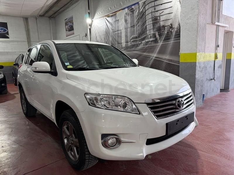 Begagnad Toyota RAV4 Sport 150 HK (110 kW) 2013 Vit SUV