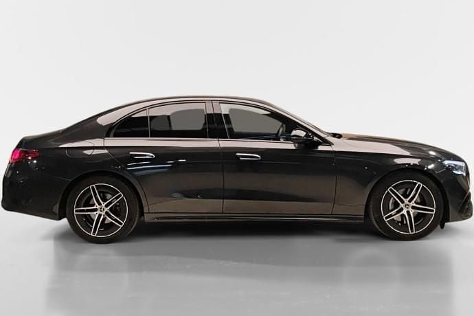 Usado Mercedes E220 197 CV (144 kW) 2025 Gris Berlina