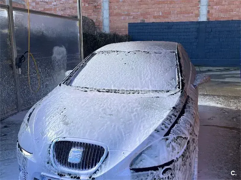 Usado Seat Leon 170 CV (125 kW) 2008 Negro Utilitario