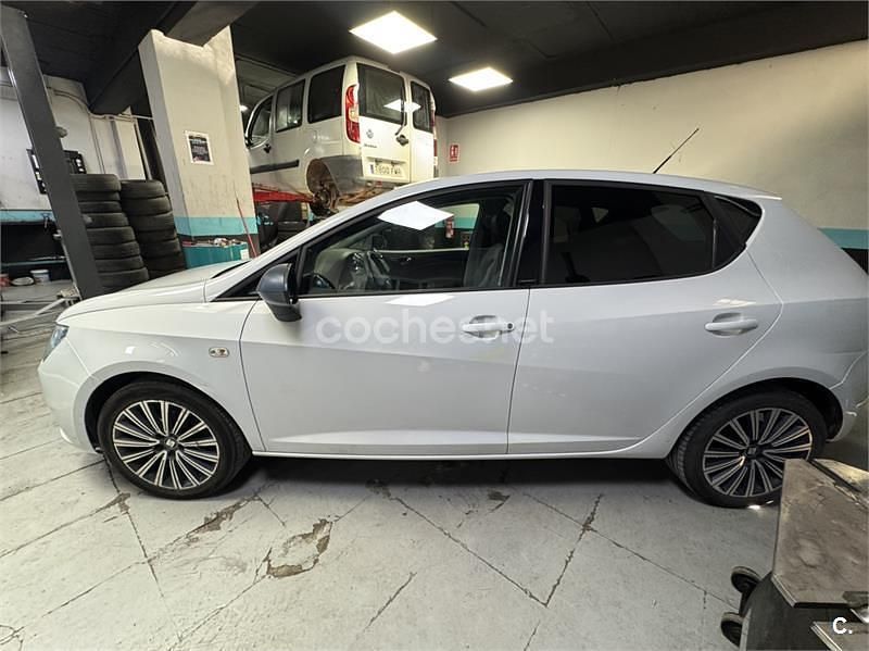 Usado Seat Ibiza SC CONNECT 90 CV (66 kW) 2015 Blanco Utilitario