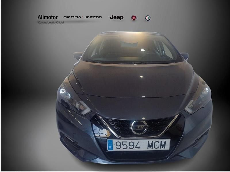 Usado Nissan Micra Acenta 92 CV (67 kW) 2022 Gris Utilitario