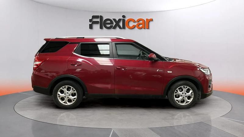 Usado Ssangyong (KGM) Tivoli 163 CV (119 kW) 2023 Burdeos SUV