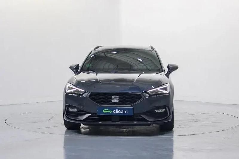 Usado Seat Leon FR 130 CV (95 kW) 2023 Azul Familiar
