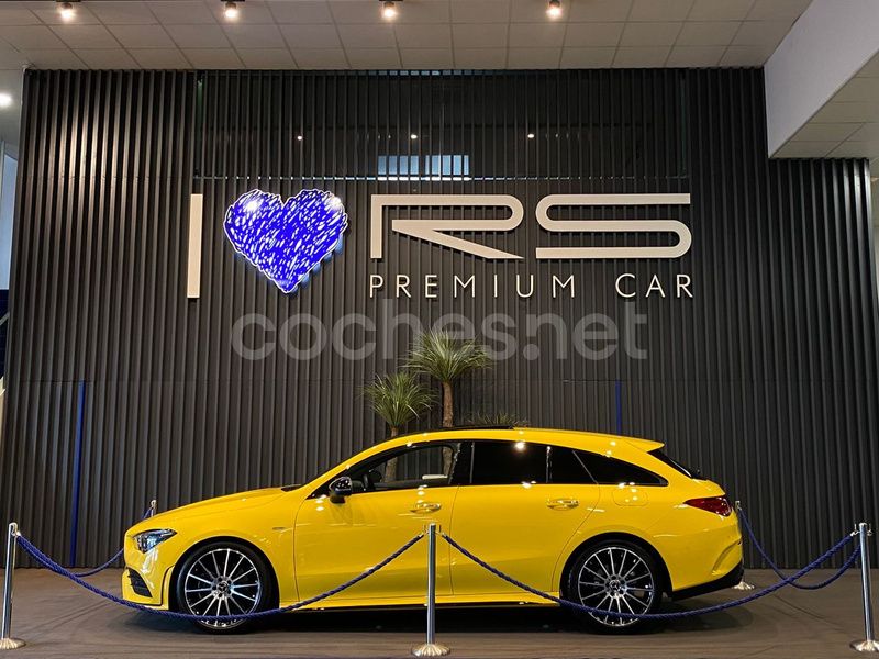 Amarillo Usado 2021 Mercedes CLA200 Shooting Brake Familiar | 35.990 € (Caro) - Imagen 1/4