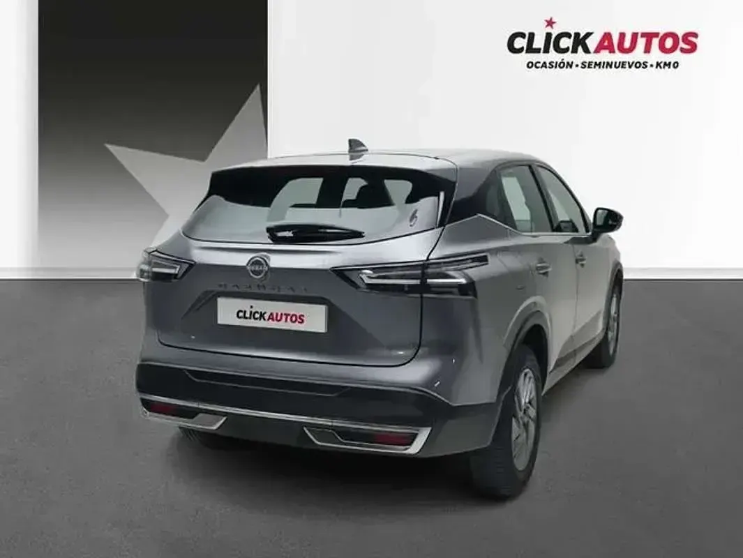 Usado Nissan Qashqai Acenta 140 CV (102 kW) 2025 Gris SUV