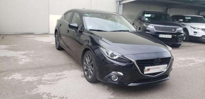 Begagnad Mazda 3 Luxury 150 HK (110 kW) 2015 Svart Halvkombi