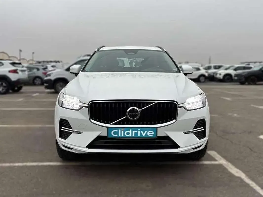Usado Volvo XC60 Core 197 CV (144 kW) 2023 Blanco SUV