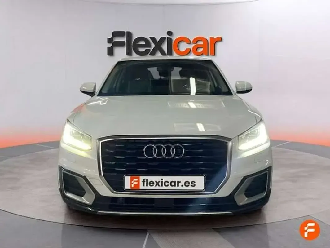 Usado Audi Q2 Design 116 CV (85 kW) 2019 Blanco SUV