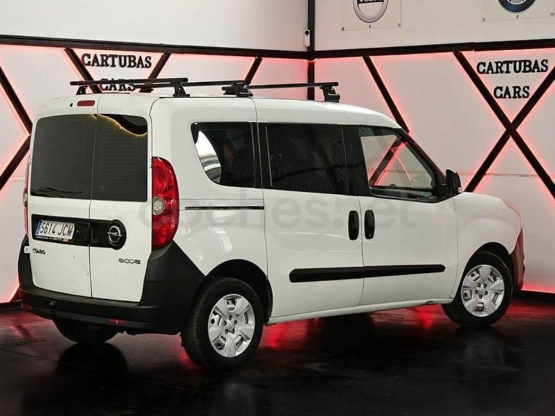 Usado Opel Combo Expression 90 CV (66 kW) 2015 Blanco Monovolumen