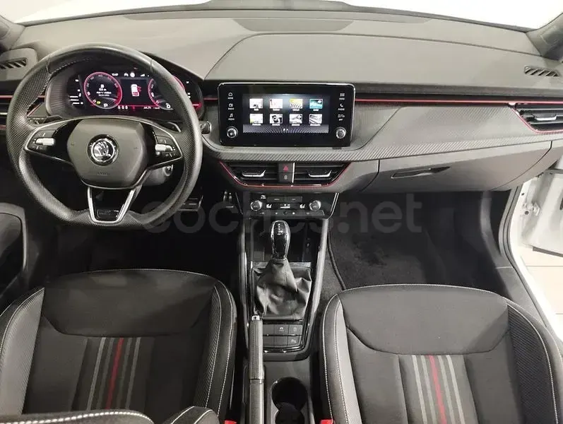 Usado Skoda Kamiq Monte Carlo 116 CV (85 kW) 2024 Blanco SUV
