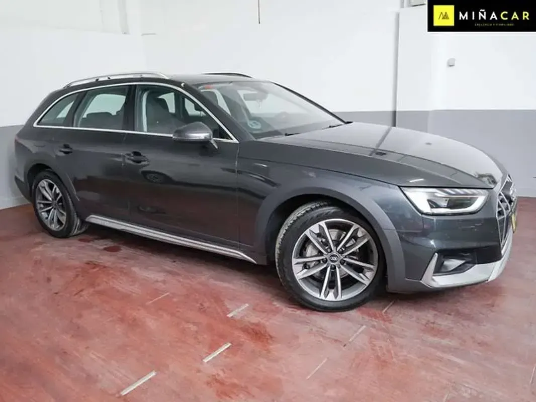 Usado Audi A4 Allroad 204 CV (150 kW) 2022 Gris Familiar