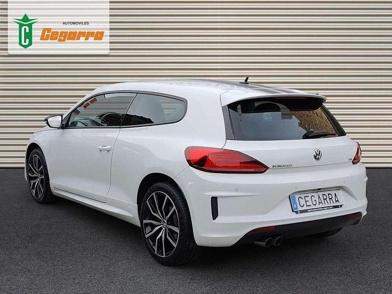 Usado VW Scirocco R-line 124 CV (91 kW) 2016 Blanco Coupe